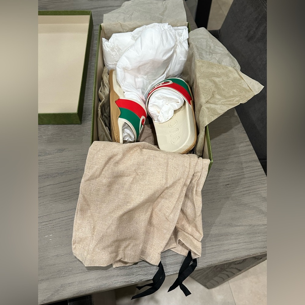 Gucci Rubber Slides - Picture 10 of 11